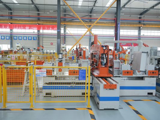 kupować Automatyczna maszyna do formowania rolek o dostosowywalnym kolorze 10-15m/min Linia produkcyjna stalowych rusztowań online manufacture