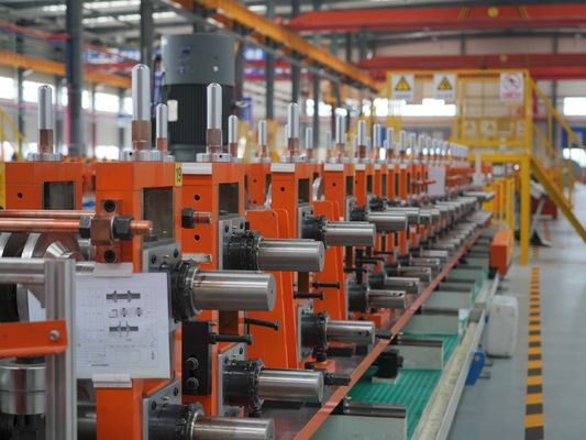kupować Automatyczna maszyna do formowania rolek metalowych z stalowymi blachami z nakładką online manufacture