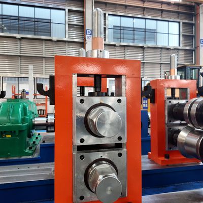 Chiny 2-4 mm grubości Stalowa maszyna do formowania rol ISO9001