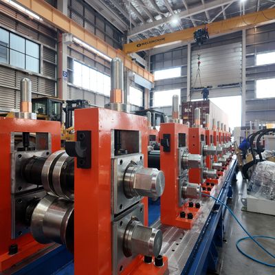 Wysokowydajna maszyna do formowania płatwi z kontrolą PLC i cięciem hydraulicznym